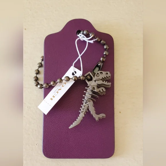 💕Coach Aubergine 3" Replacement Tag with UB Alloy Steel Rexy💕 - Picture 2 of 5